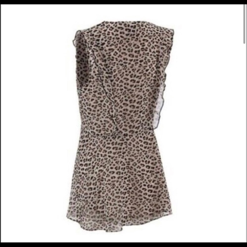 Cabi Flutter Blouse Cheetah Ruffle “XS” - Picture 3 of 6
